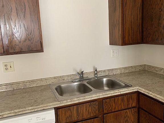 2nd image of 723 26th Ave #1