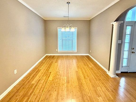 3rd image of 9087 Weeping Cherry Ln