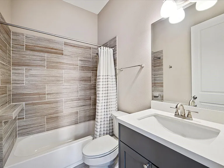 1218 W 23rd St #B — Photo 14