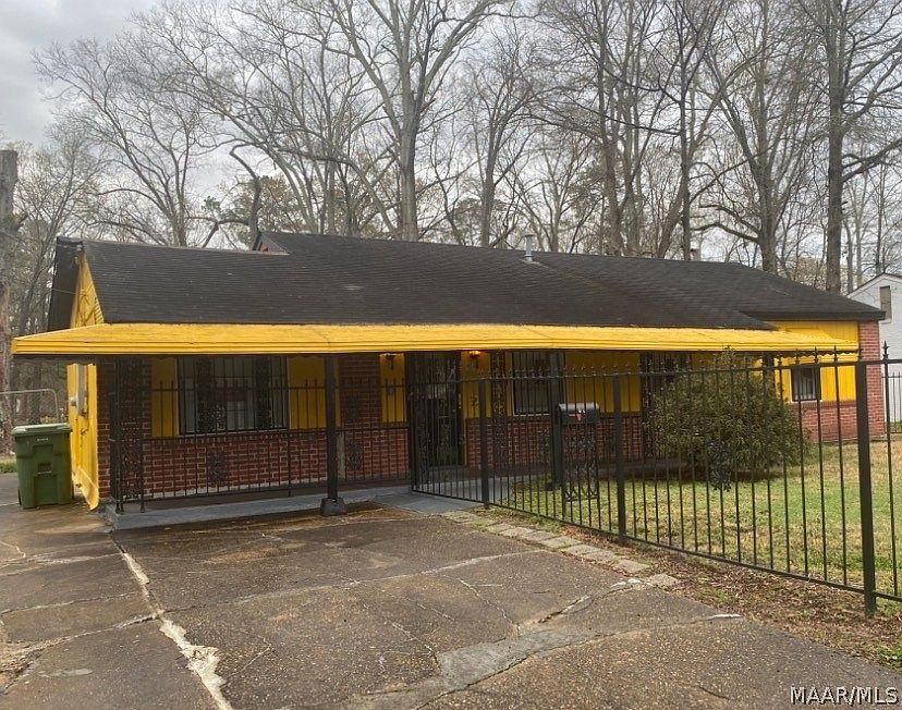 1st image of 169 W Woodland Dr