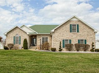 4286 N Woodstock Dr, Clarksville, TN 37040