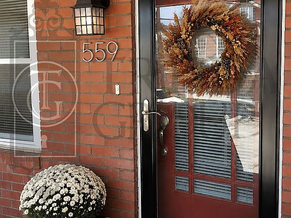 4th image of 559 Southern Ave #0