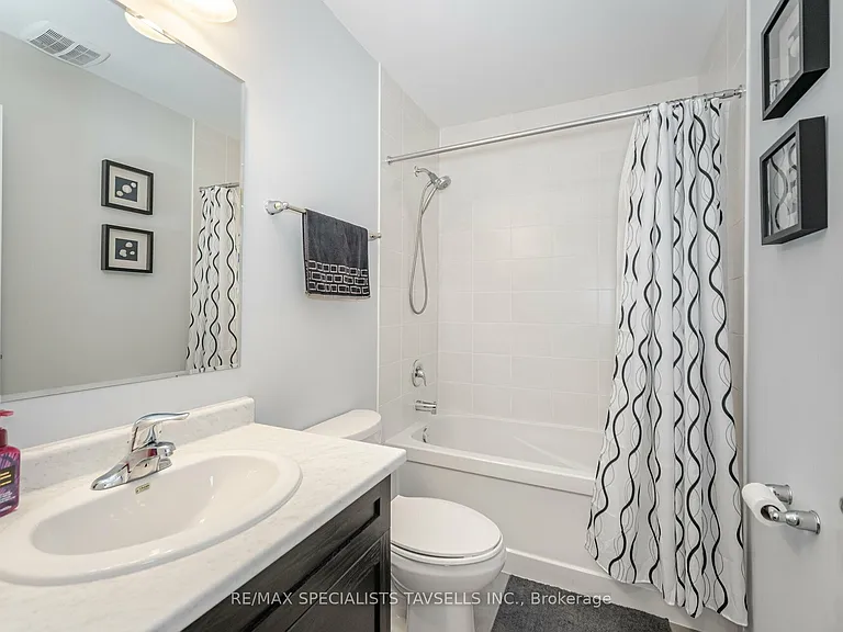 13 Lothbury Dr — Photo 29