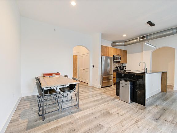 4th image of 1901 Post Oak Blvd APT 3105