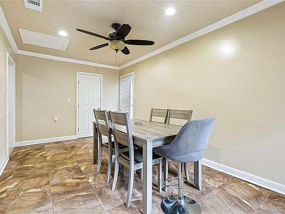 5th image of 446 Homewood Pl