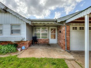113 Oakside Dr, Moore, OK 73160
