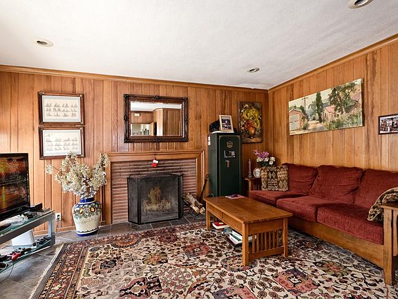 3rd image of 2635 McKinley Dr