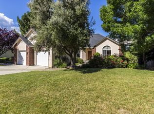 1073 Chardonnay Walk, Redding, CA 96001