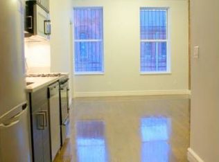 317 S 5th St, Brooklyn, NY 11211