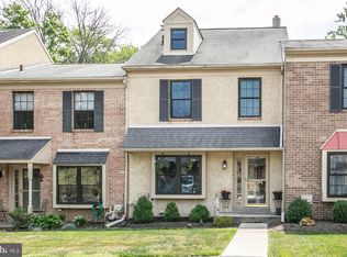 510 Bassett Ln, Norristown, PA 19403