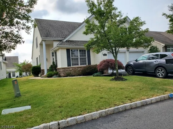 39 Constitution Way, Franklin Twp., NJ 08873