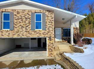 6 Glendale Dr, Glen Carbon, IL