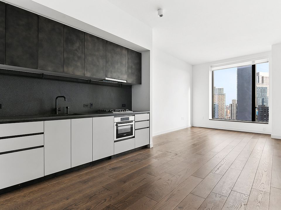 1st image of 11 Hoyt St #27F