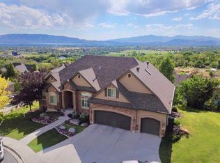 9549 N Avanyu Dr, Cedar Hills, UT 84062