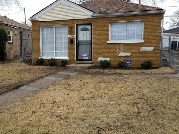 10249 S Van Vlissingen Rd, Chicago, IL 60617