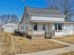 707 Cleveland Ave, Algoma, WI 54201