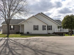 6326 Merritt Rdg, Madison, WI 53718