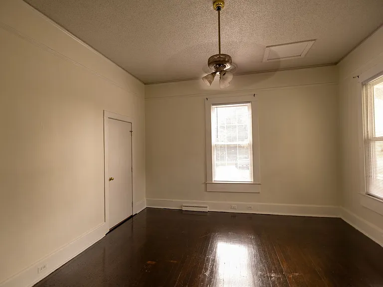 1112 Olympia Ave — Photo 4