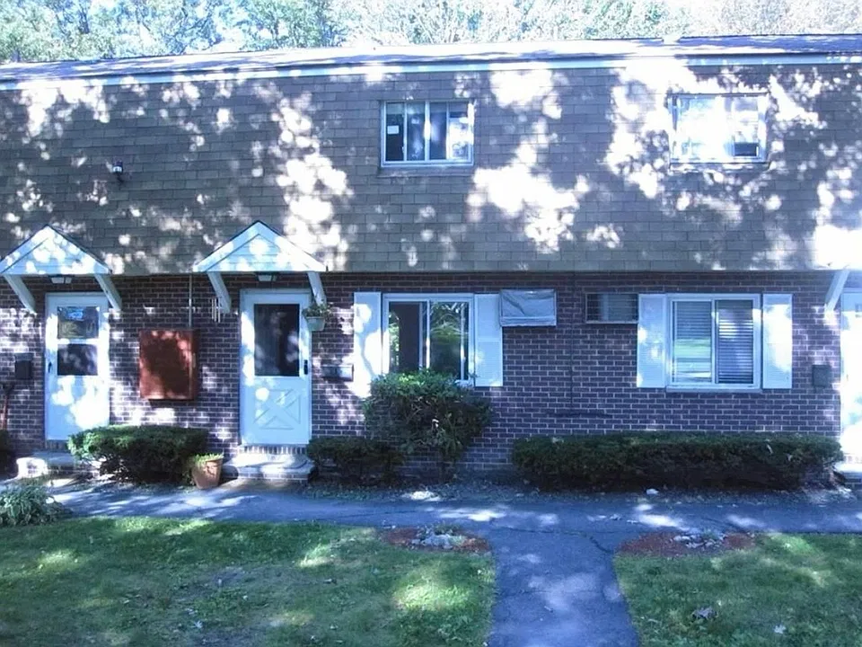 120 Thissell Ave #106