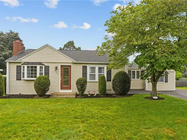 509 Buttonwoods Ave, Warwick, RI 02886