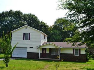 210 Brookline Cir SE, Calhoun, GA 30701