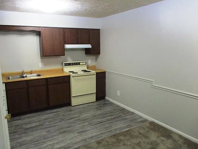 2 bed, $850 — Photo 3