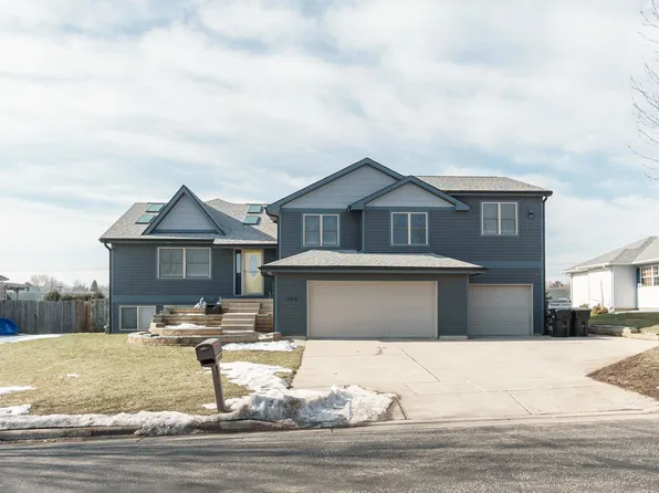 704 Tanglewood Dr, Deforest, WI 53532