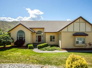 1435 Love Ln, Wenatchee, WA 98801