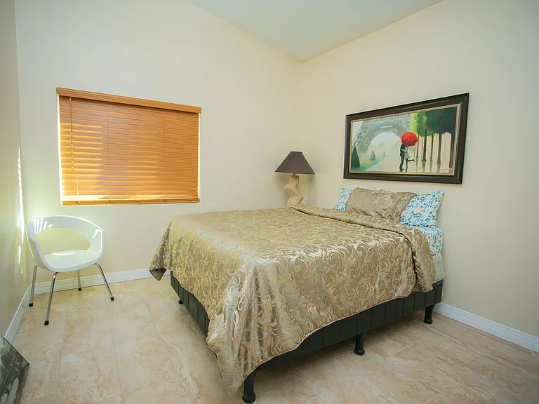4th bedroom