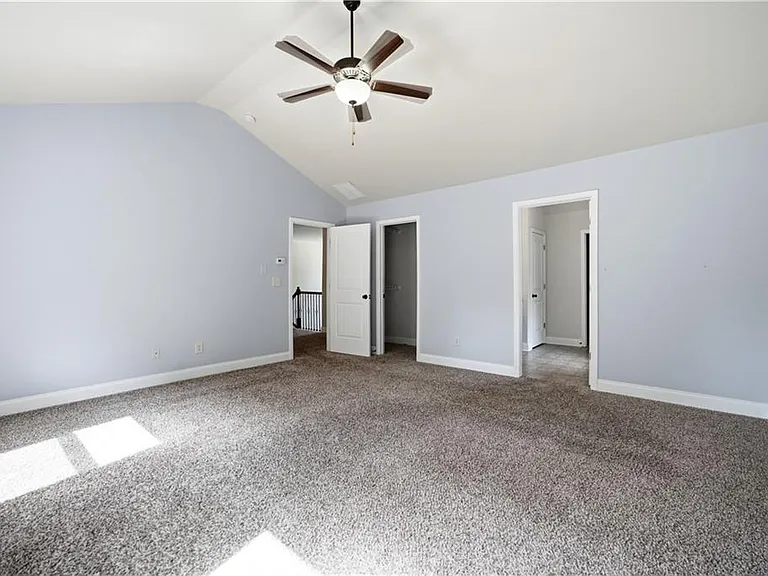 1268 Mitford Ln — Photo 20