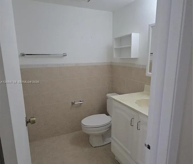 9437 Fontainebleau Blvd #202 — Photo 47