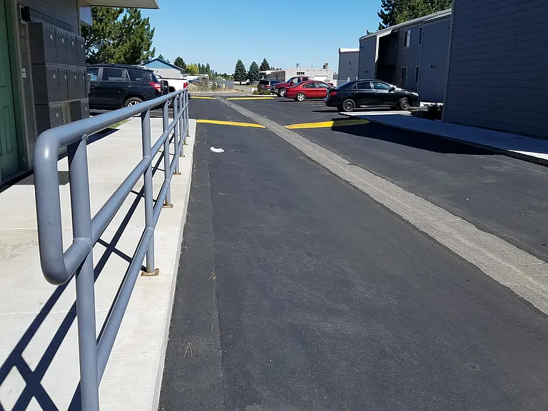 Peterson Park Apartments — Photo 19