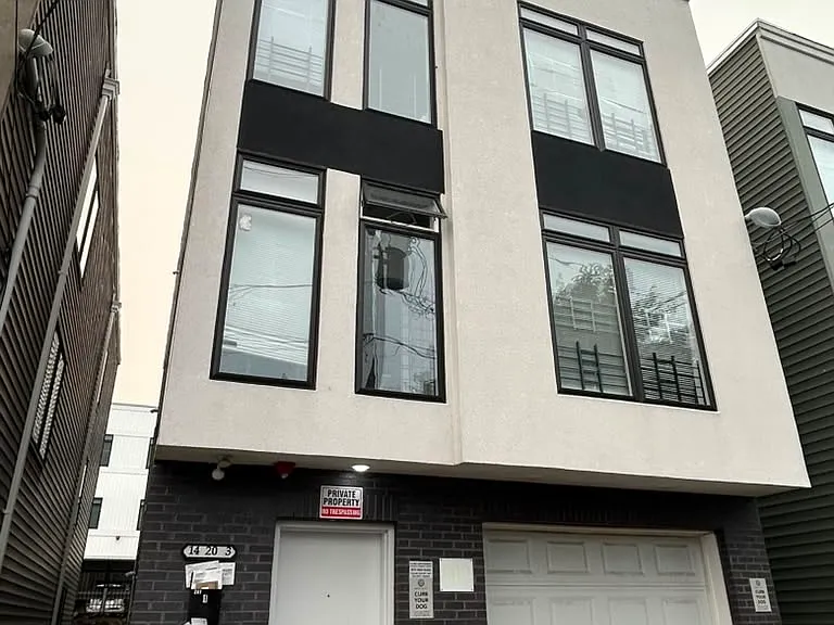 14-20 Arlington St #2 — Photo 1