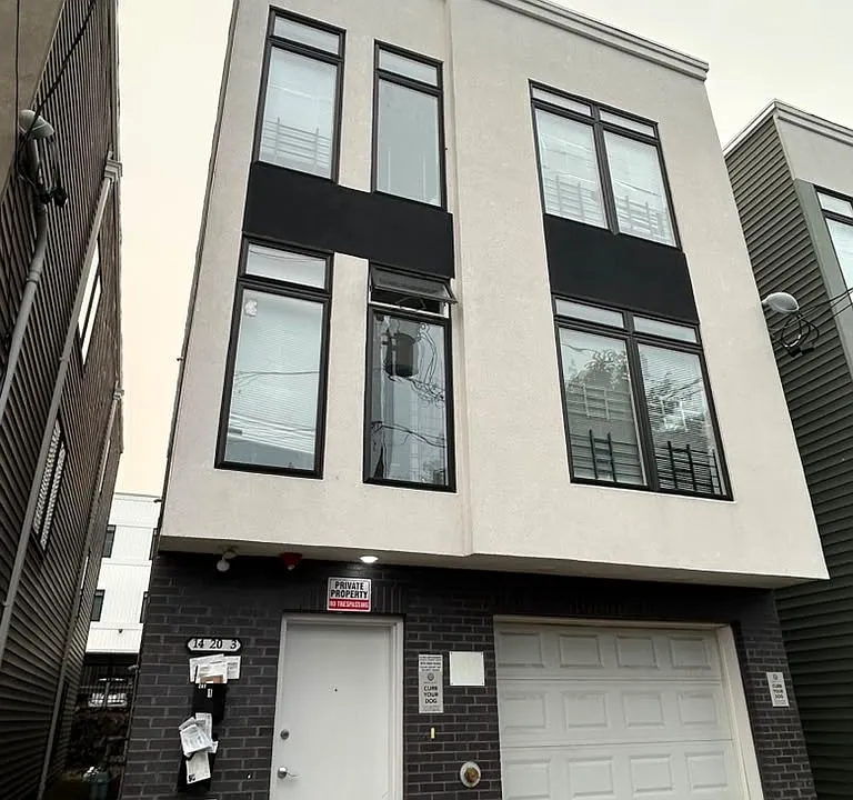 14-20 Arlington St #2