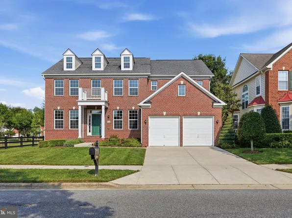 2700 Lake Forest Dr, Upper Marlboro, MD 20774