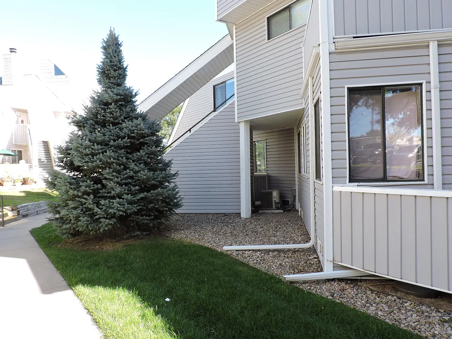 1 bed, 500 sqft, $1,200 — Photo 2
