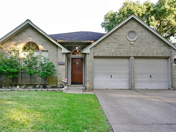 4530 Topaz Trail Dr, Sugar Land, TX 77479