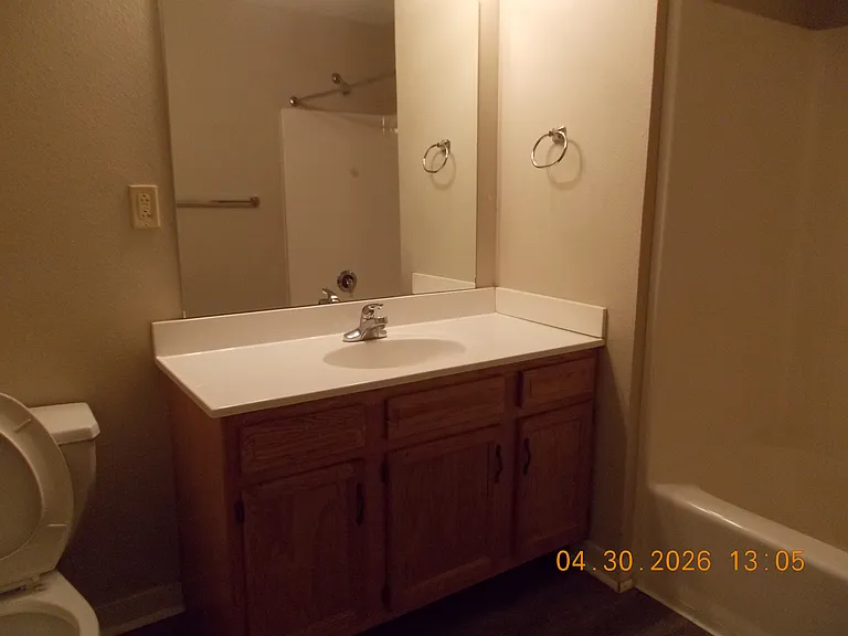 216 N 4th St #204 — Photo 6