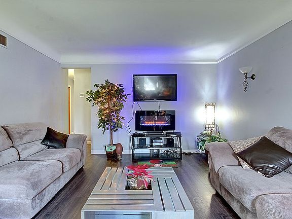 4th image of 5004 Willow Brook Dr