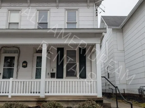 252 1/2 Locust St, Hanover, PA 17331