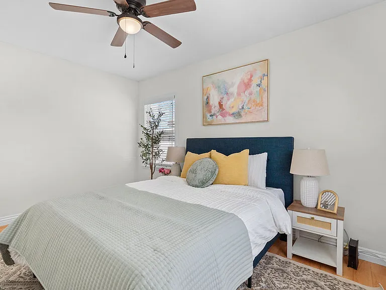 2109 N Valley St — Photo 14