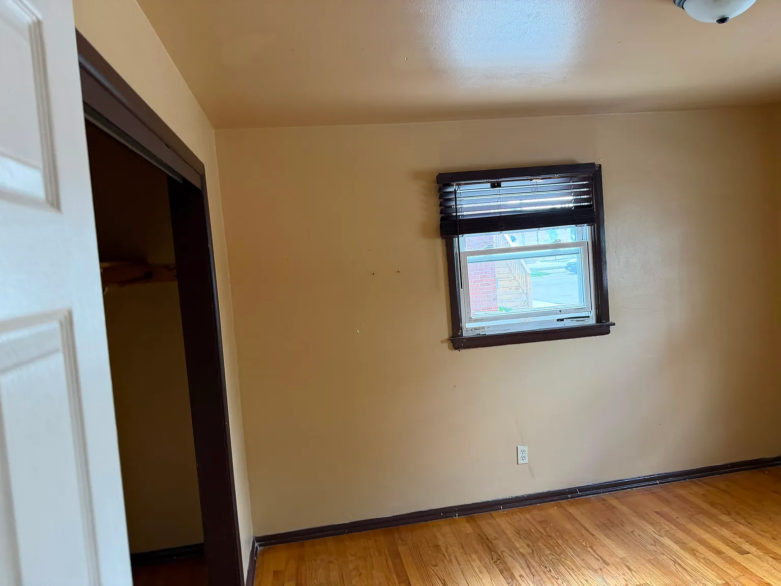 2 bed, 850 sqft, $1,250 — Photo 3