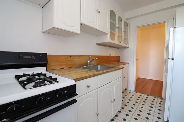 Sold by Douglas Elliman | media 5