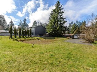 1034 Cardigan Loop NW, Olympia, WA 98502