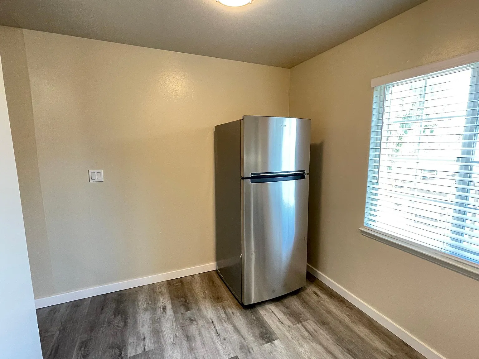 1 bed, 700 sqft, $2,385 — Photo 4