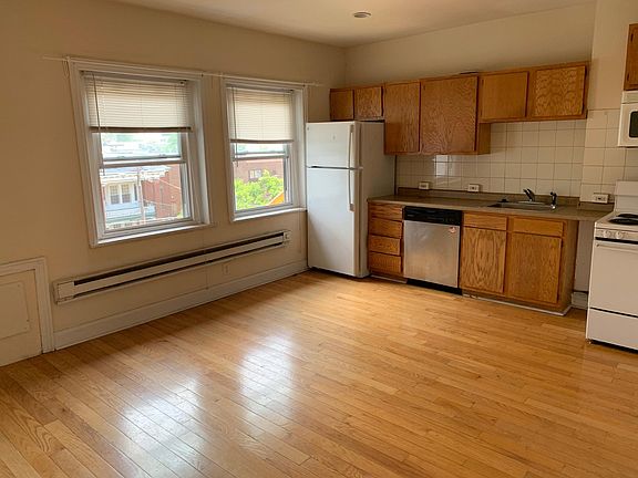 3rd image of 4107 Baltimore Ave APT 3