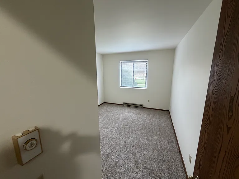 920 Courtney Ln #18 — Photo 8