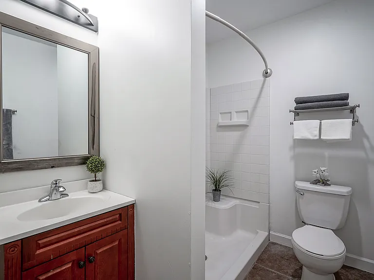 17 N Randolph St — Photo 19