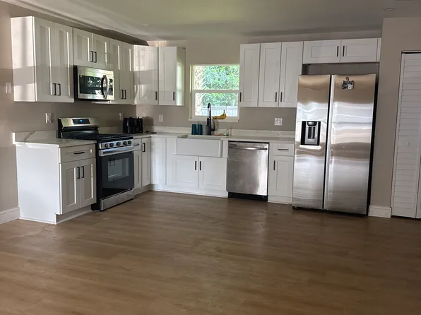 6005 Westfall Rd, Lake Worth, FL 33463
