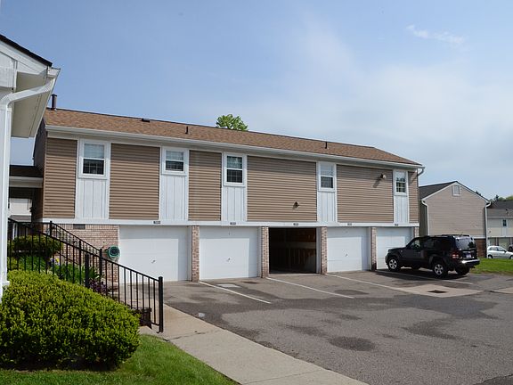3rd image of 20828 W Glen Haven Cir